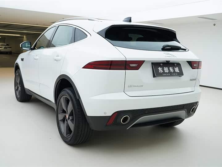 Jaguar E-Pace, 2023 — фото 4 из 9