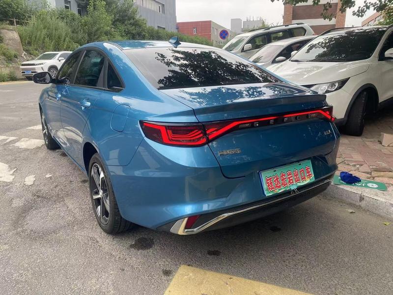 Geely Emgrand L, 2022 — фото 4 из 12