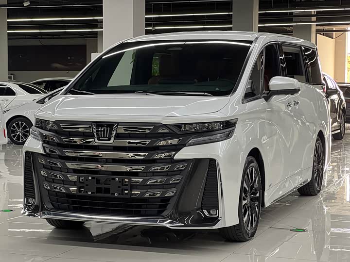 Toyota Vellfire, 2025 — купить в Ижевске под ключ