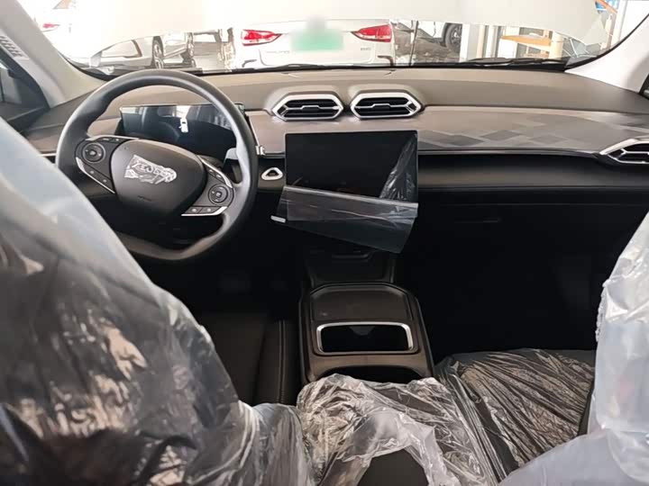 Dongfeng Aeolus Sky EV01, 2025 — фото 6 из 9