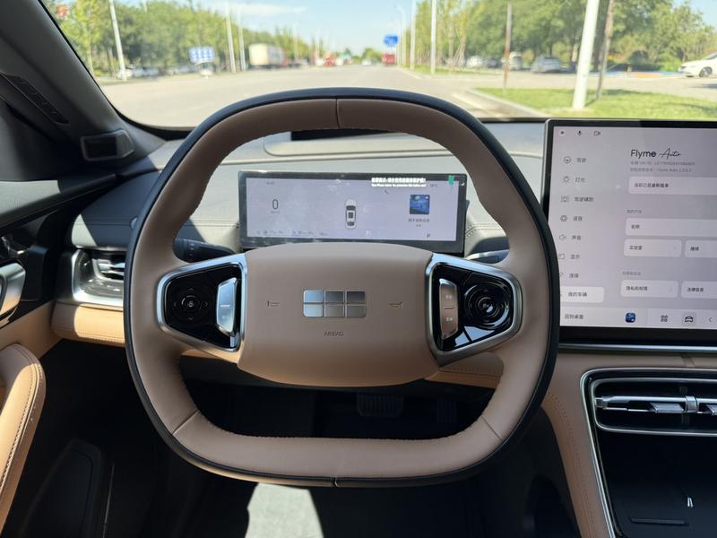 Geely Galaxy A7, 2025 — фото 8 из 12