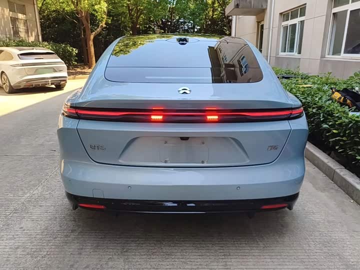 Nio ET5, 2025 — фото 4 из 9