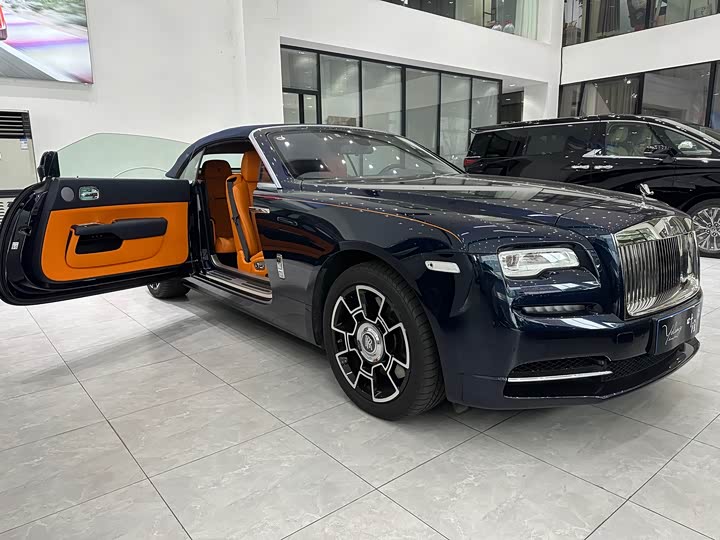 Rolls-Royce Dawn, 2022 — фото 4 из 9