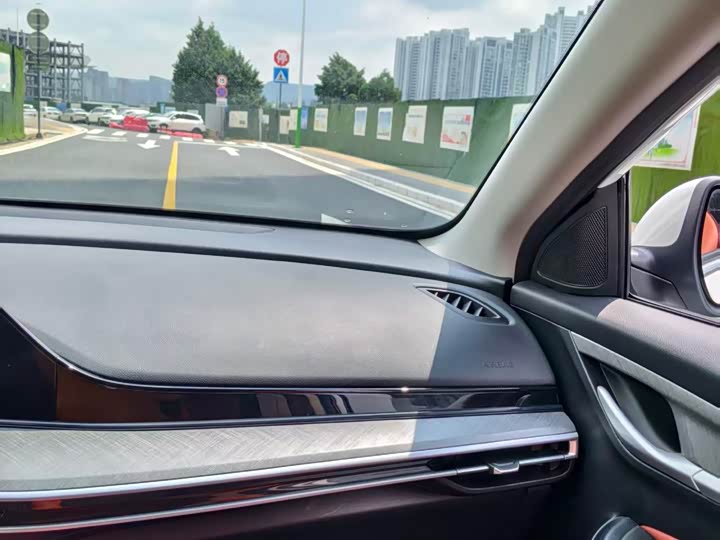 Changan Eado Plus, 2023 — фото 6 из 9