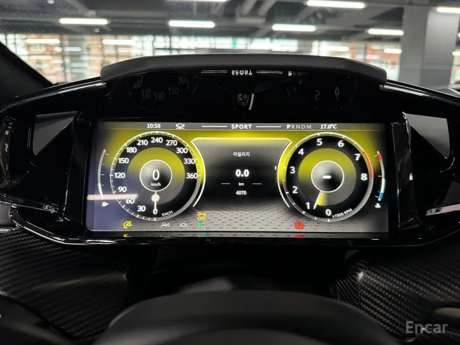 Aston Martin Vantage, 2024 — фото 6 из 12