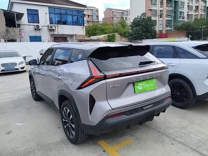 Geely Atlas, 2025 — фото 5 из 9