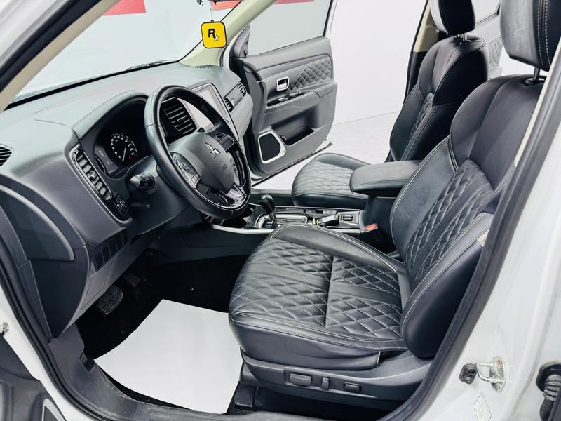 Mitsubishi Outlander, 2021 — фото 10 из 12