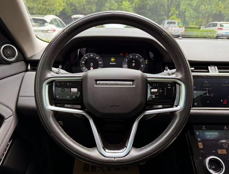 Land Rover Range Rover Evoque L, 2023 — фото 11 из 12
