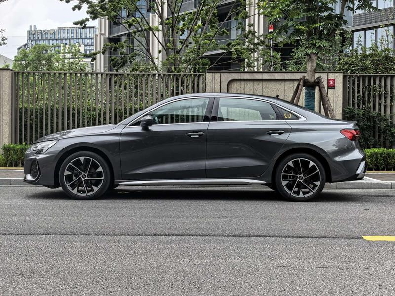 Audi A3, 2025 — фото 3 из 10