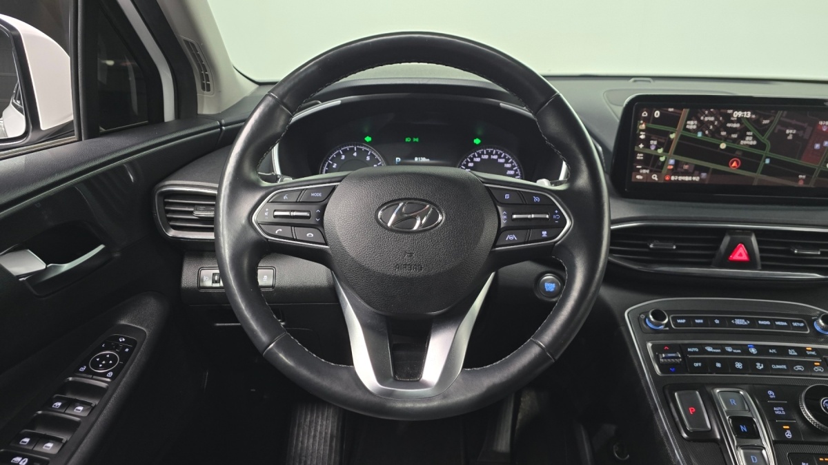 Hyundai Santa Fe, 2022 — фото 10 из 12