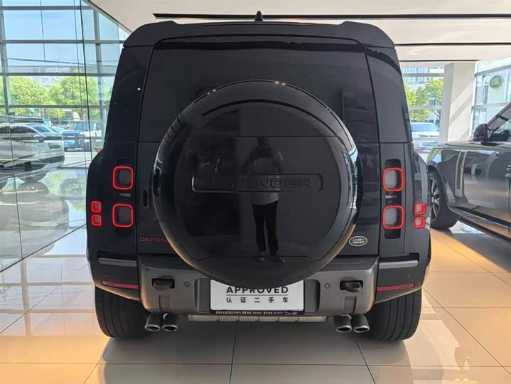 Land Rover Defender, 2022 — фото 5 из 9