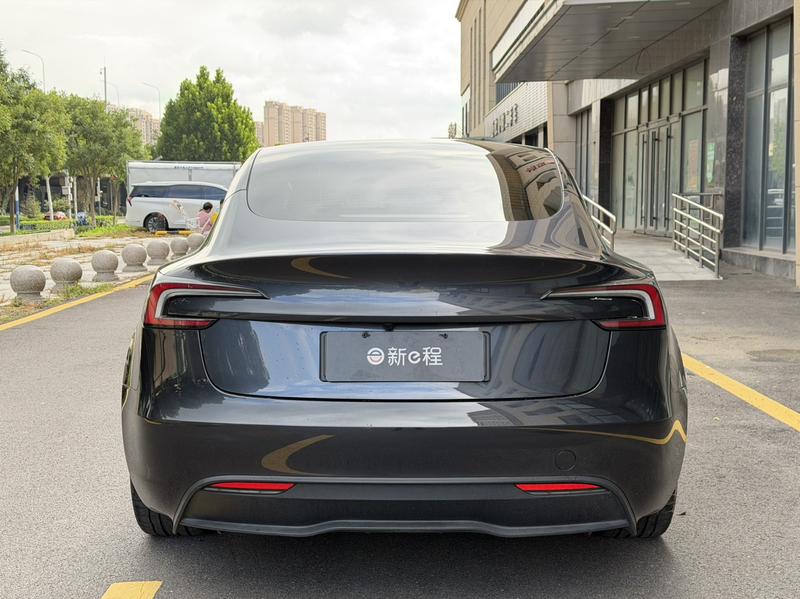 Tesla Model 3, 2024 — фото 5 из 9