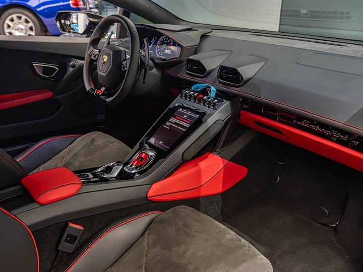 Lamborghini Huracán, 2021 — фото 5 из 9