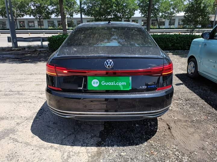Volkswagen Passat Hybrid, 2023 — фото 6 из 9