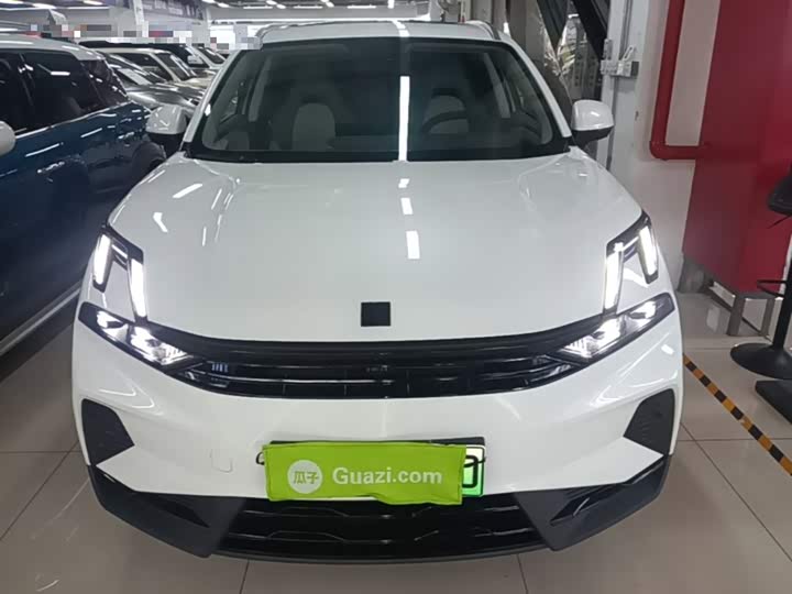 Lynk & Co 06 EM-P Hybrid, 2024 — фото 3 из 9