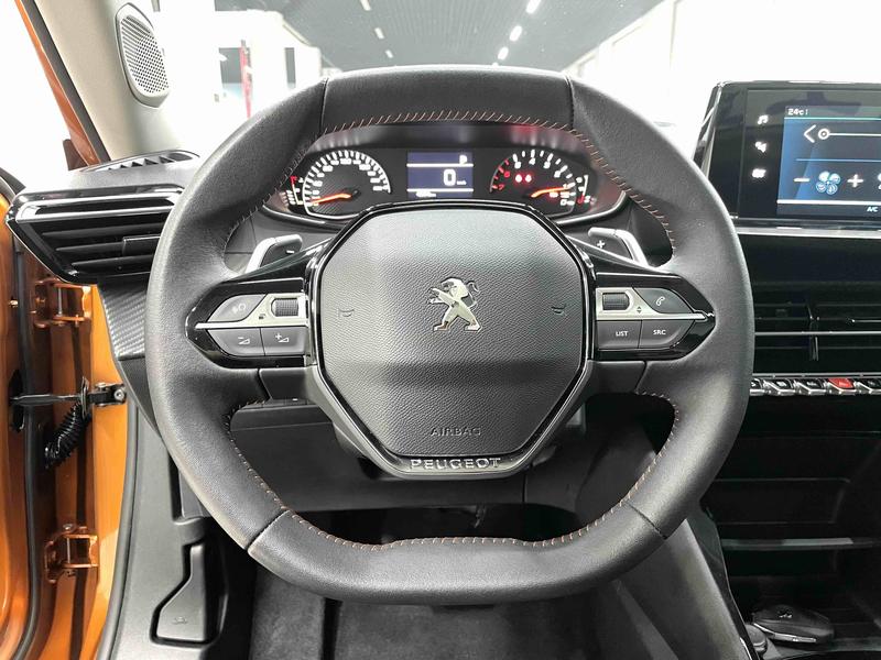 Peugeot 2008, 2022 — фото 10 из 12