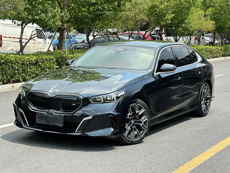 BMW 5 Series, 2024 — купить в Липецке под ключ