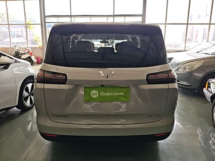 Wuling Starlight 730 Hybrid/EV, 2025 — фото 6 из 9