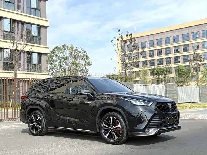 Toyota Crown Kluger, 2022 — фото 3 из 9