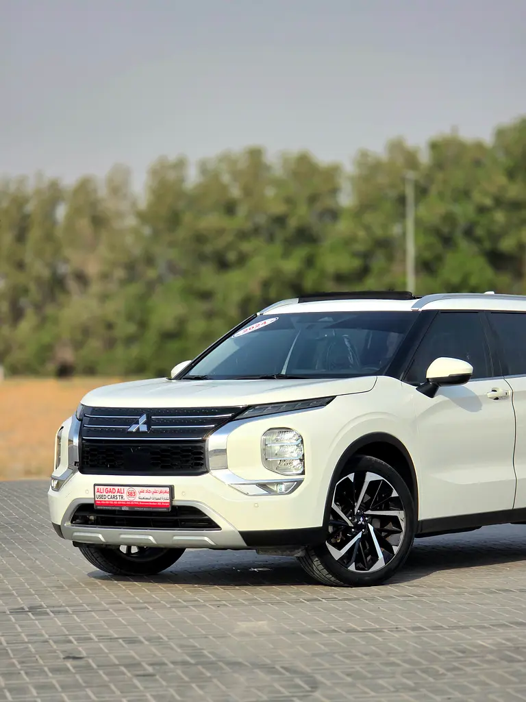Mitsubishi Outlander, 2024 — фото 4 из 10