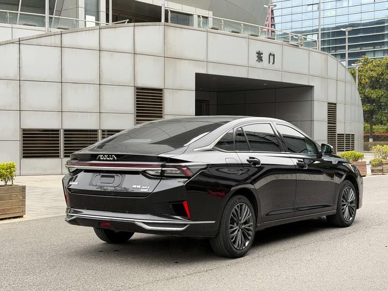 Dongfeng Aeolus Yixuan Max, 2023 — фото 7 из 12