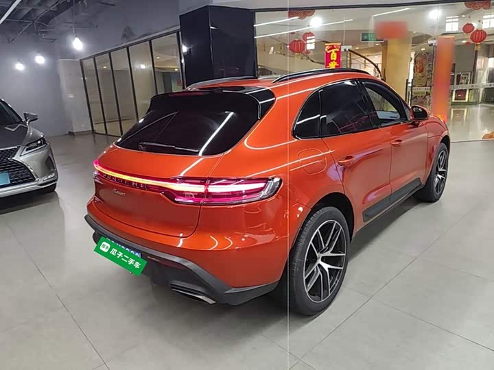 Porsche Macan, 2023 — фото 7 из 9
