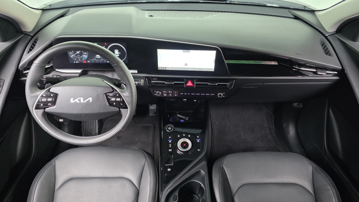 Kia Niro, 2023 — фото 7 из 12