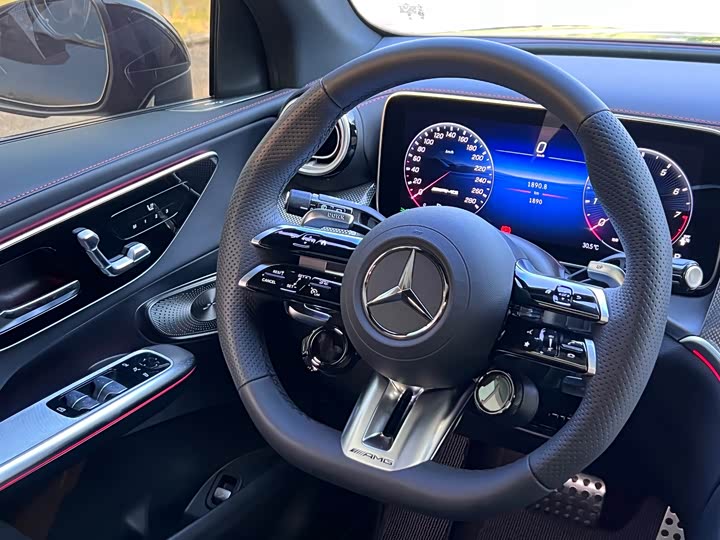 Mercedes-Benz GLC-Class AMG, 2025 — фото 7 из 9