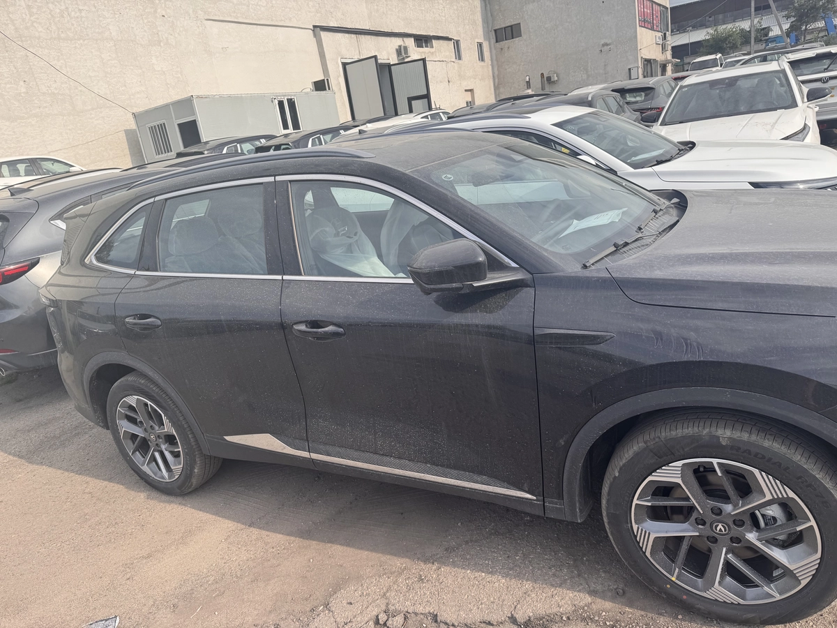 Changan Cs75plus, 2026 — фото 2 из 5