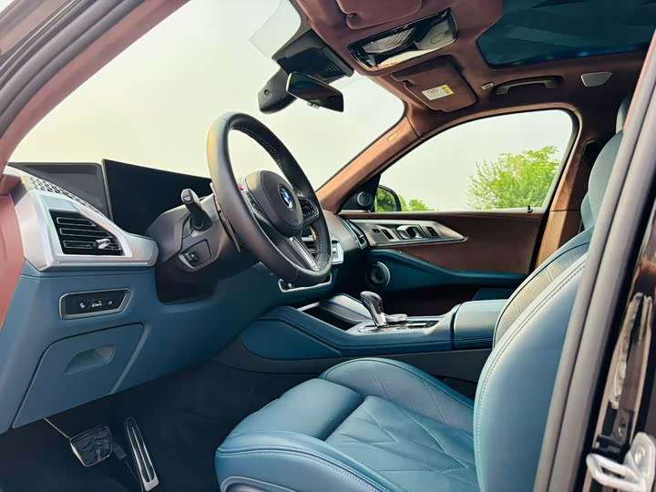 BMW XM, 2026 — фото 6 из 9