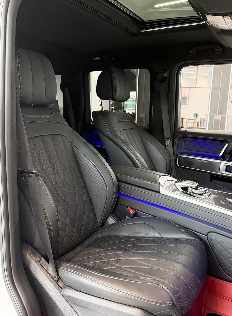 Mercedes-Benz G-Class, 2023 — фото 9 из 11