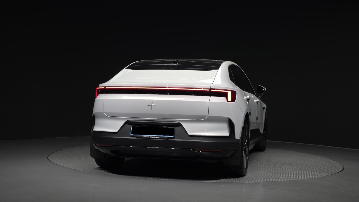 Polestar 4, 2024 — фото 4 из 12