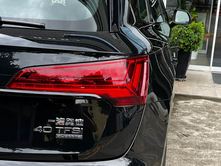 Audi Q5L, 2025 — фото 8 из 9
