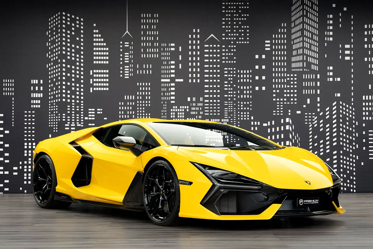 Lamborghini Revuelto, 2024 — фото 4 из 10