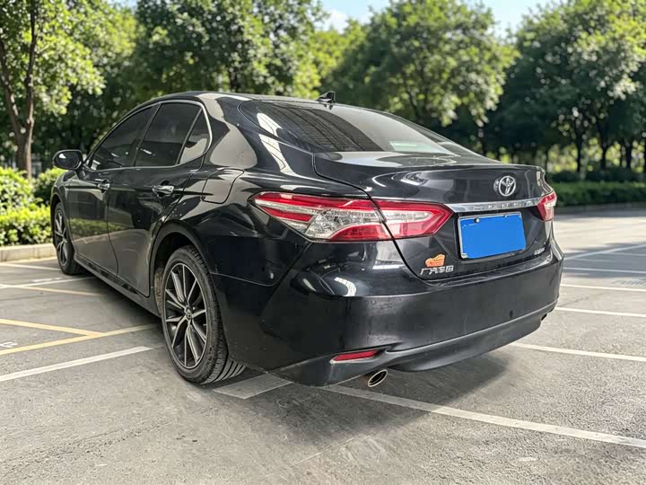 Toyota Camry, 2022 — фото 7 из 7