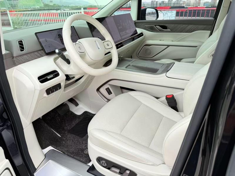 Wey 80 Hybrid, 2025 — фото 6 из 8