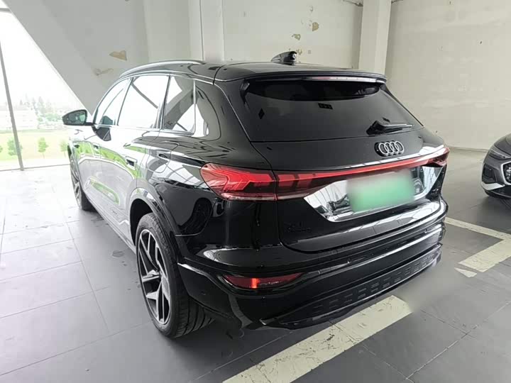 Audi Q6L e-tron, 2025 — фото 5 из 9