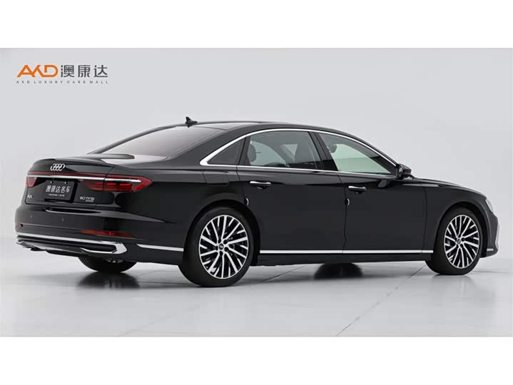 Audi A8, 2023 — фото 3 из 9