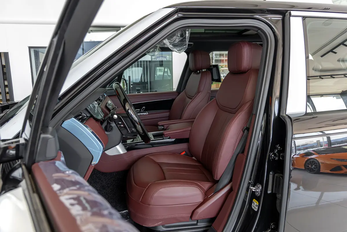 Land Rover Range Rover, 2026 — фото 9 из 10
