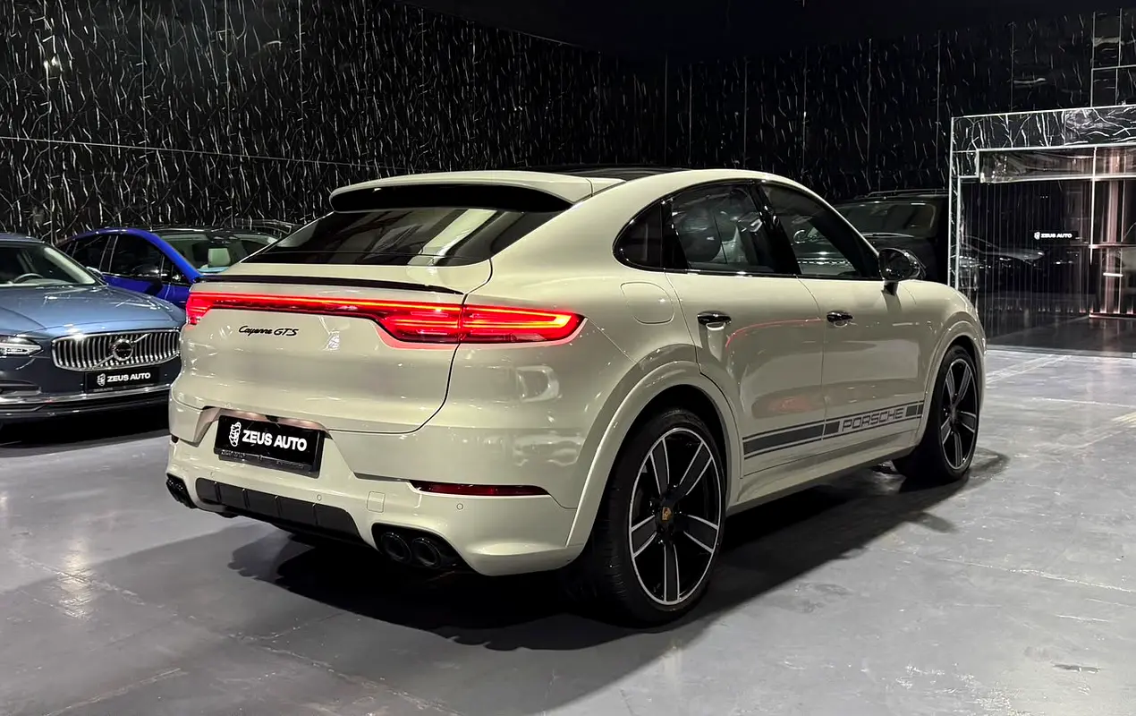 Porsche Cayenne, 2023 — фото 4 из 10
