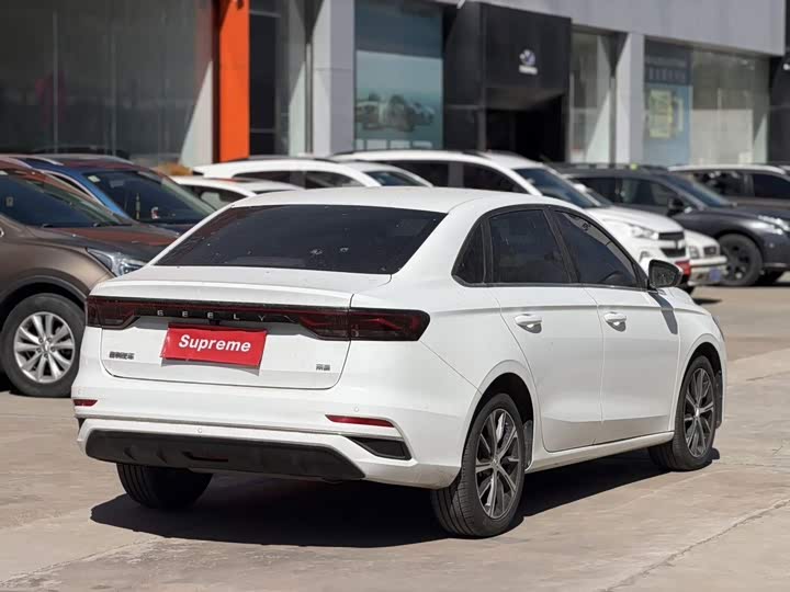 Geely Emgrand, 2023 — фото 9 из 9