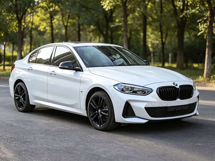 BMW 1 Series, 2023 — фото 8 из 9