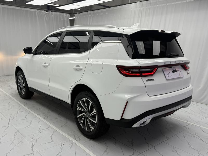 Geely Vision X6, 2022 — фото 4 из 12