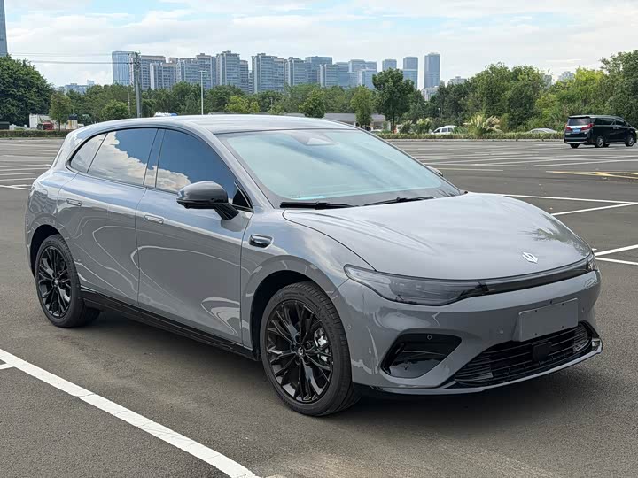 Leapmotor Lafa5, 2026 — фото 3 из 9