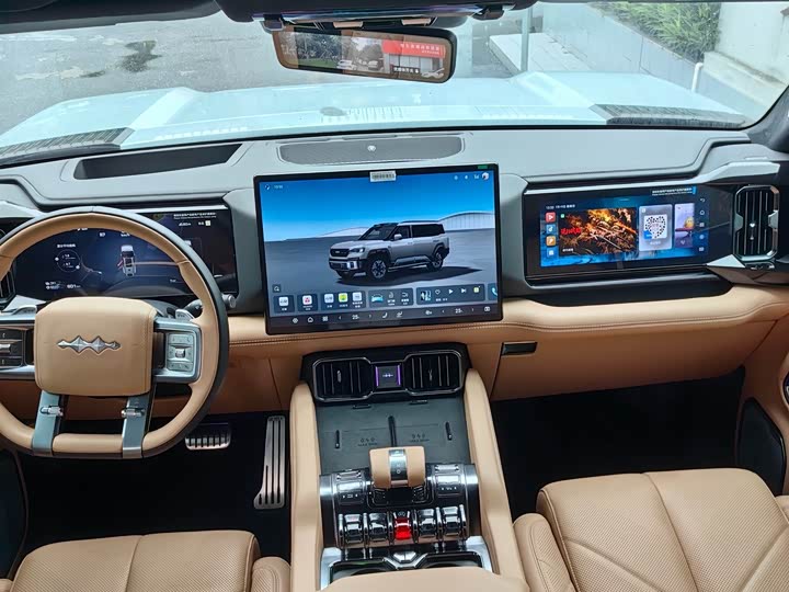 BYD FangChengBao Leopard 8, 2024 — фото 5 из 9