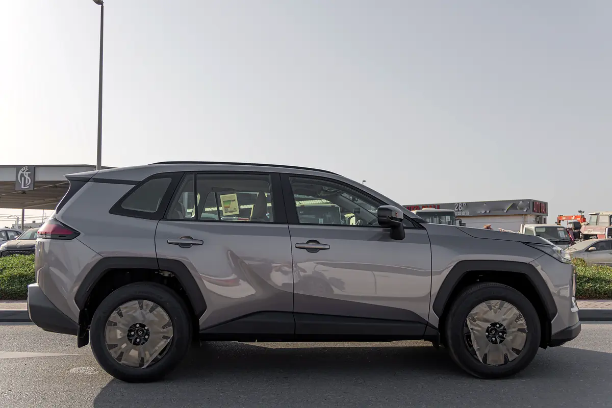 Toyota Rav 4, 2026 — фото 7 из 10