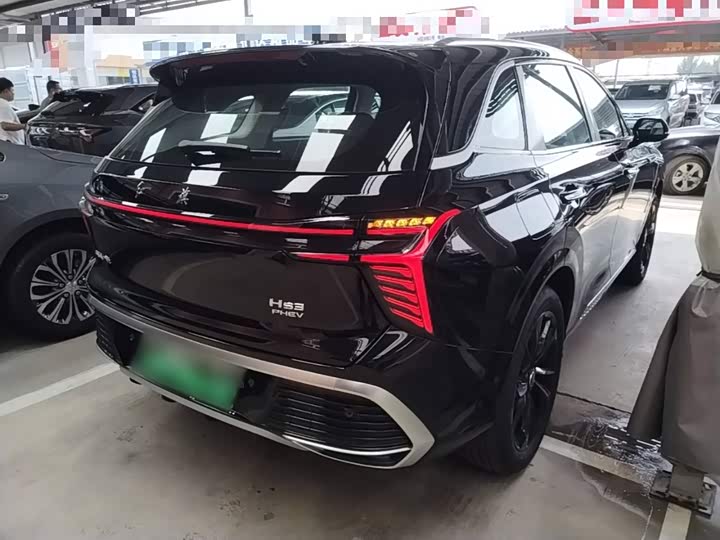 Hongqi HS3 Hybrid, 2025 — фото 7 из 9