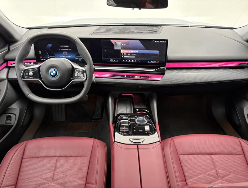 BMW i5, 2025 — фото 10 из 12