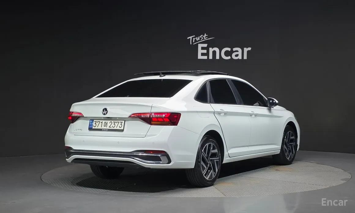 Volkswagen Jetta, 2023 — фото 2 из 12