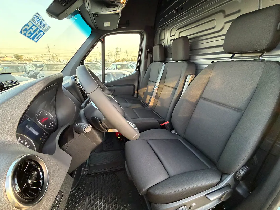 Mercedes-Benz Sprinter, 2027 — фото 8 из 10